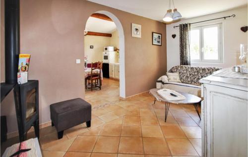 Rochefort-du-Gard Casa | Gorgeous Home In Rochefort Du Gard With Kitchen