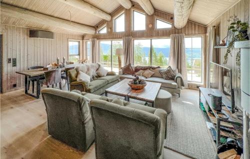 Sor-Fron Casa | Gorgeous Home In Gålå With Sauna