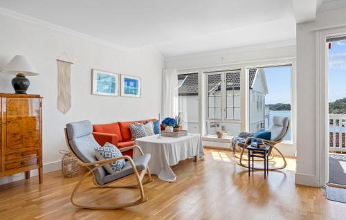 Gjeving Casa | Gorgeous Home In Gjeving With Wifi