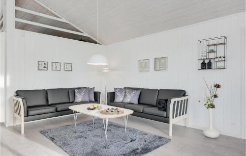 Flovt Strand Casa | Gorgeous Home In Haderslev With Kitchen