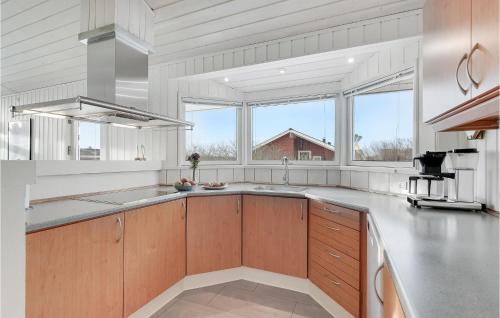 Flovt Strand Casa | Gorgeous Home In Haderslev With Kitchen