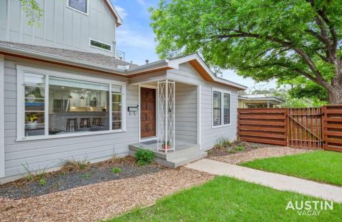 Zilker Casa | Gorgeous Home in Heart of Zilker with Full Kitchen