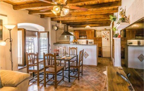 Hornachuelos Casa | Gorgeous Home In Hornachuelos With Wifi