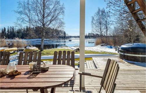 Ljung Casa | Gorgeous Home In Ljung With Kitchen