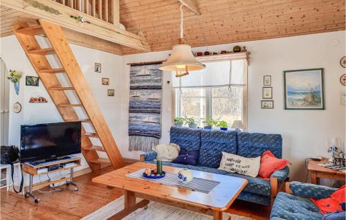 Ljung Casa | Gorgeous Home In Ljung With Kitchen