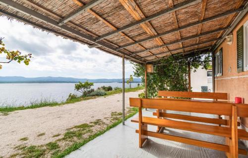 Murvica Casa | Gorgeous Home In Nerezisca With Wifi