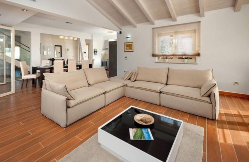 Labinci Casa | Preciosa casa en Porec