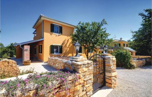 Rezanci Casa | Gorgeous Home In Rezanci With Jacuzzi