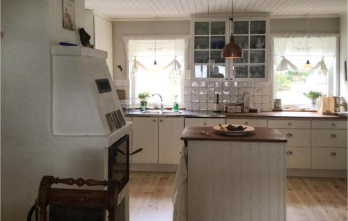 Troxhammar Casa | Gorgeous Home In Skå With Kitchen
