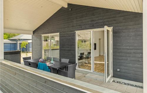 Hoensinge Casa | Gorgeous Home In Vig With Kitchen