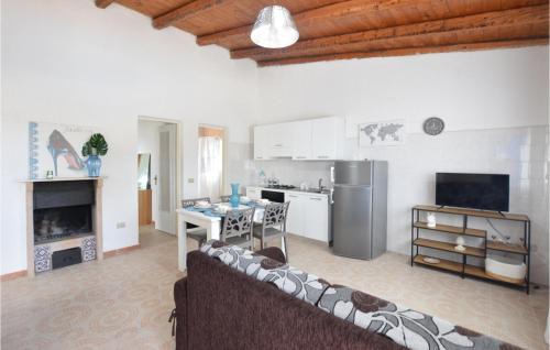 Vittoria Casa | Gorgeous Home In Vittoria With Wifi