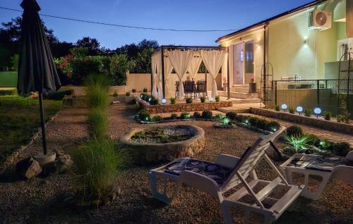 Linardici Apartamento | Gorgeous Home In Zgaljici