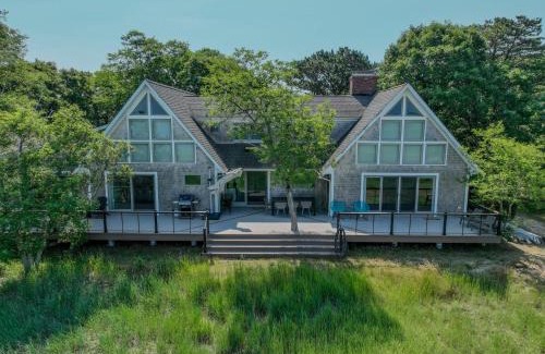 Wellfleet Casa | Gorgeous Home near Picturesque Lt Island