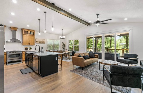 Middleburg Casa | Gorgeous Brand New Home on the Black Creek, 2 firepits, Peaceful Views