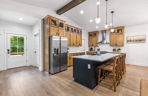 Middleburg Casa | Gorgeous Brand New Home on the Black Creek, 2 firepits, Peaceful Views