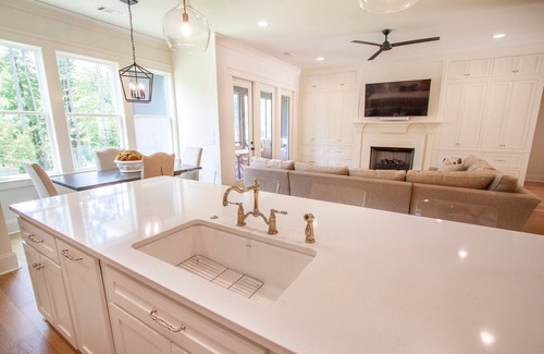 Auburn Casa | Gorgeous Home so close to Downtown Auburn and Auburn University!!