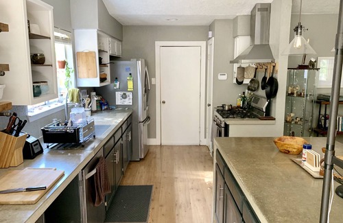 Austin Casa | Gorgeous Home - Wellness Retreat Short Term