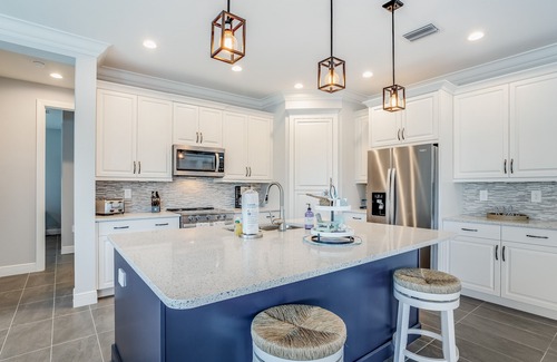 Trafalgar Casa | Gorgeous home with heated pool, lanai, grill, and washer/dryer