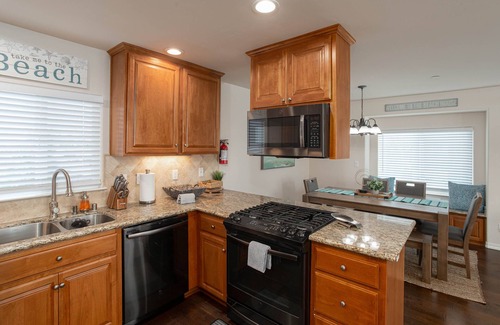 Grover Beach Casa | Gorgeous Home with Amazing Rooftop Deck in Grover Beach