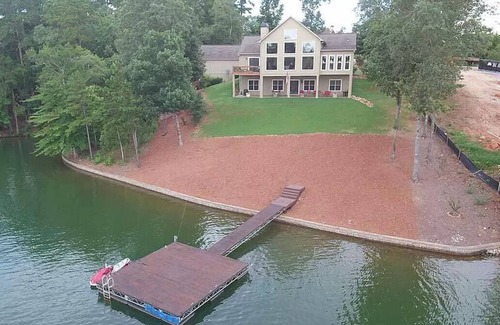 Wedowee Casa | GORGEOUS Huge Family Lake House Getaway -- Less than 2 hours from Atlanta!