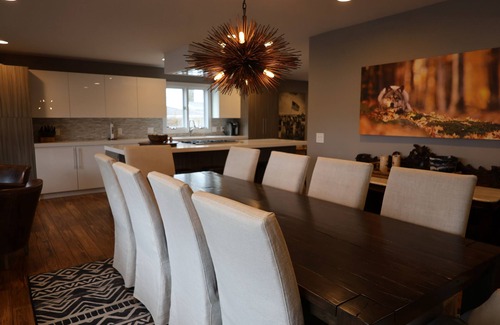 Harbor Springs Casa | Gorgeous in Downtown Harbor Springs