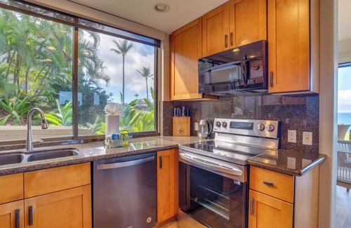 Napili Condominio | Gorgeous Kapalua Oceanfront Units with Stunning Views, Sleeps 10!