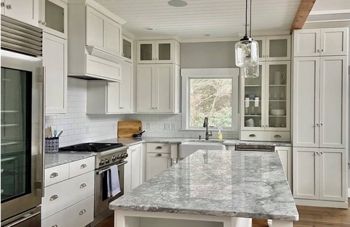 Greentown Chalet De Esquí | Gorgeous, Lake-Front Retreat at Lake Wallenpaupack! Perfect year-round!