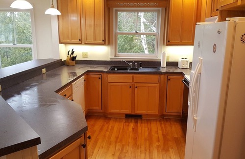 Arcadia Cabaña | Gorgeous Lakefront House, AC, Private Dock, Kayaks, Canoe, Paddleboards