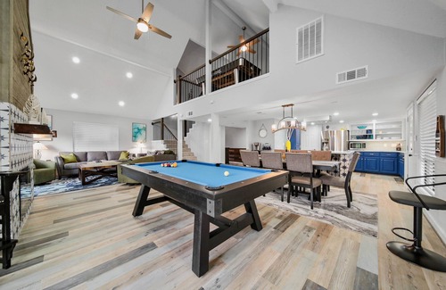 Montgomery Casa | Gorgeous Lakefront Retreat House w/Heated Pool, Spa & More Fun Relaxing Getaway!
