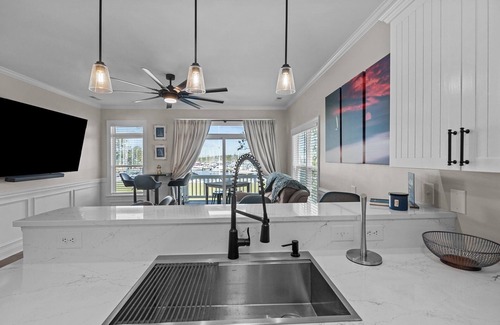 Fairfield Harbour Casa | Gorgeous Marina Views!