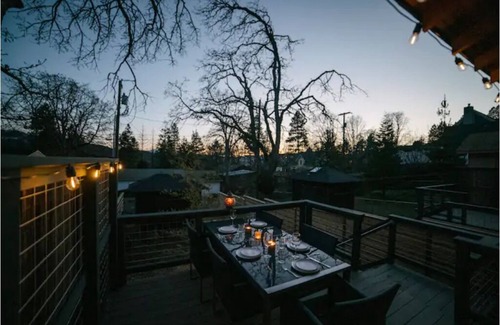 Mt. Hood - Columbia River Gorge Casa | Gorgeous Modern Craftsman in Downtown White Salmon