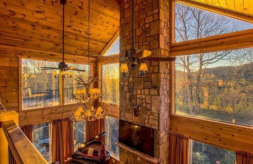 Sautee Nacoochee Cabina | Preciosa casa de montaña con bañera de hidromasaje, billar, 3 master suites y vistas.