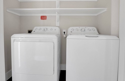 Mueller Apartamento | Gorgeous Mueller 1BR w/ Pool, W/D & Gym, nr park, by Blueground
