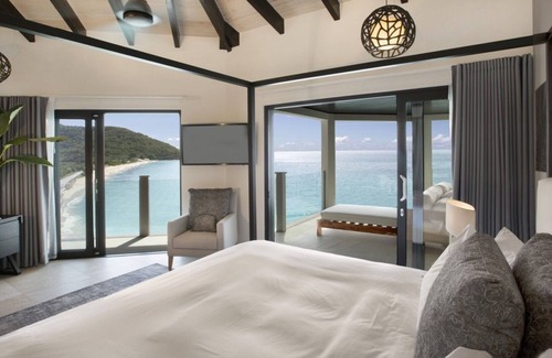 Fryes Beach Villa | Hermosa villa nueva de 2 dormitorios con impresionantes vistas en Tamarind Hills