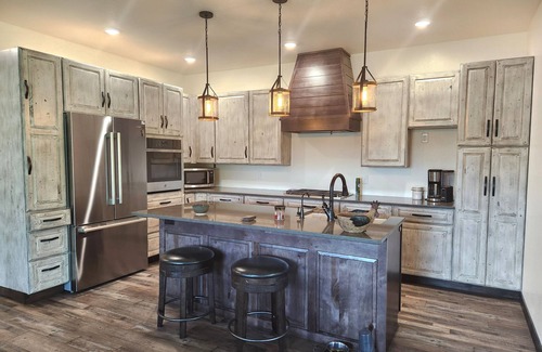North Spearfish Casa | Gorgeous New home close to Downtown Spearfish