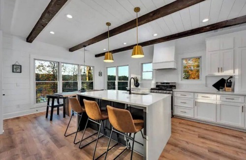 Crane Hill Casa | ~Gorgeous New Home~Smith Lake~Waterfront!4BR!Private Dock! Winter Specials!