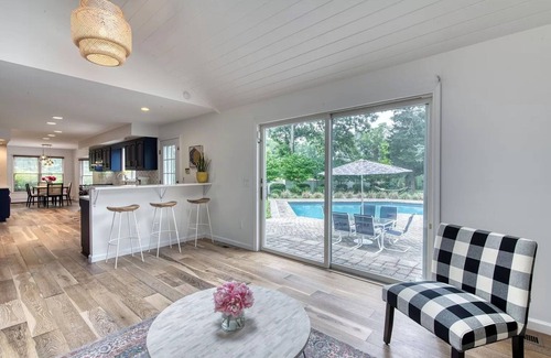 Aquebogue Casa | Gorgeous Newly Renovated North Fork Estate w/pool