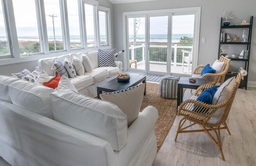 Dennisville Casa | Gorgeous Northend Beauty Sleeps 10