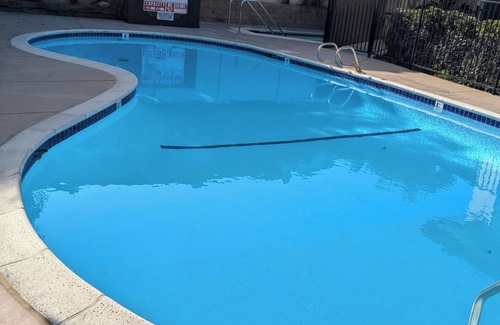 Carlsbad Condominio | Gorgeous Oasis 2 bed/1 bath Spacious Townhouse overlooking Pool & close to Beach