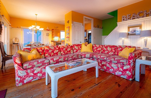 Emerald Isle Cabaña | Gorgeous Ocean Front Beach Cottage!