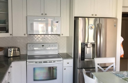 Bald Head Island Villa | Avble 8 / 12-28 y sept. Hermosa vista al mar, Villa recientemente renovada