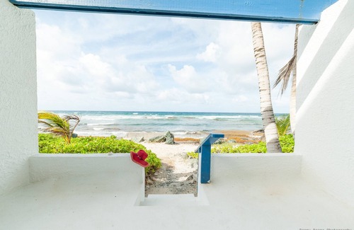 La Grande Princesse Condominio | Gorgeous Ocean Views! Welcome to Bella Breeze! BeachFront 2BR 2BA