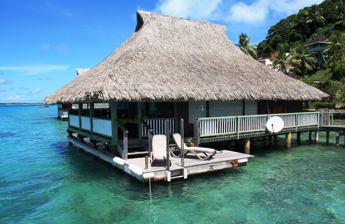 Bora Bora Casa | Gorgeous Over Water Bungalow in Bora Bora. Perfect spot Honeymooners & Families