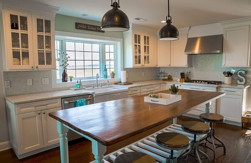 Milford Casa | Gorgeous pano views, Beach Front Access and hot tub! Your peaceful escape!