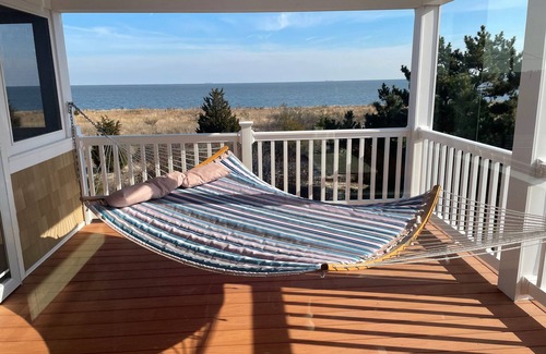 Milford Casa | Gorgeous pano views, Beach Front Access and hot tub! Your peaceful escape!