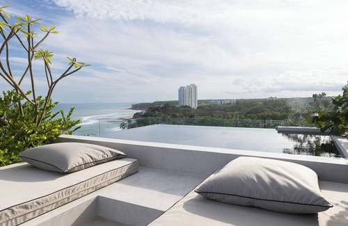 Rio Mar Apartamento | Gorgeous Penthouse 4 Bdr + 4.5 bthr / Beach access 🏖️🌊 Gated community - Superb Location