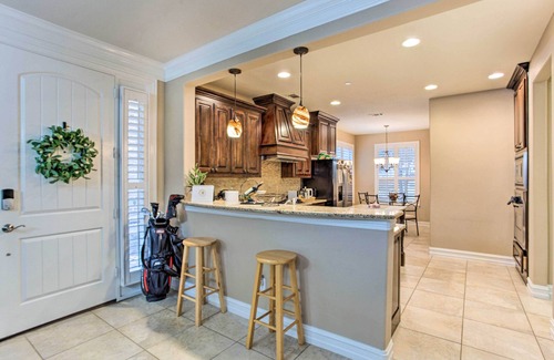 Plano Casa | Gorgeous Plano Townhome w/ Patio & Grill!