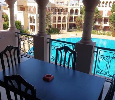 Aqaba Apartamento | Gorgeous Pool View Apartment - Tala Bay Resort, Aqaba