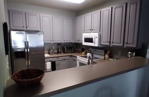 Calabash Condominio | Gorgeous Quiet 2 Bedroom Condo on Golf Course