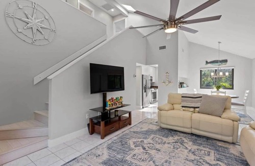 The Dunes Casa | Gorgeous Residence in the Esteemed Sanibel Dunes Community